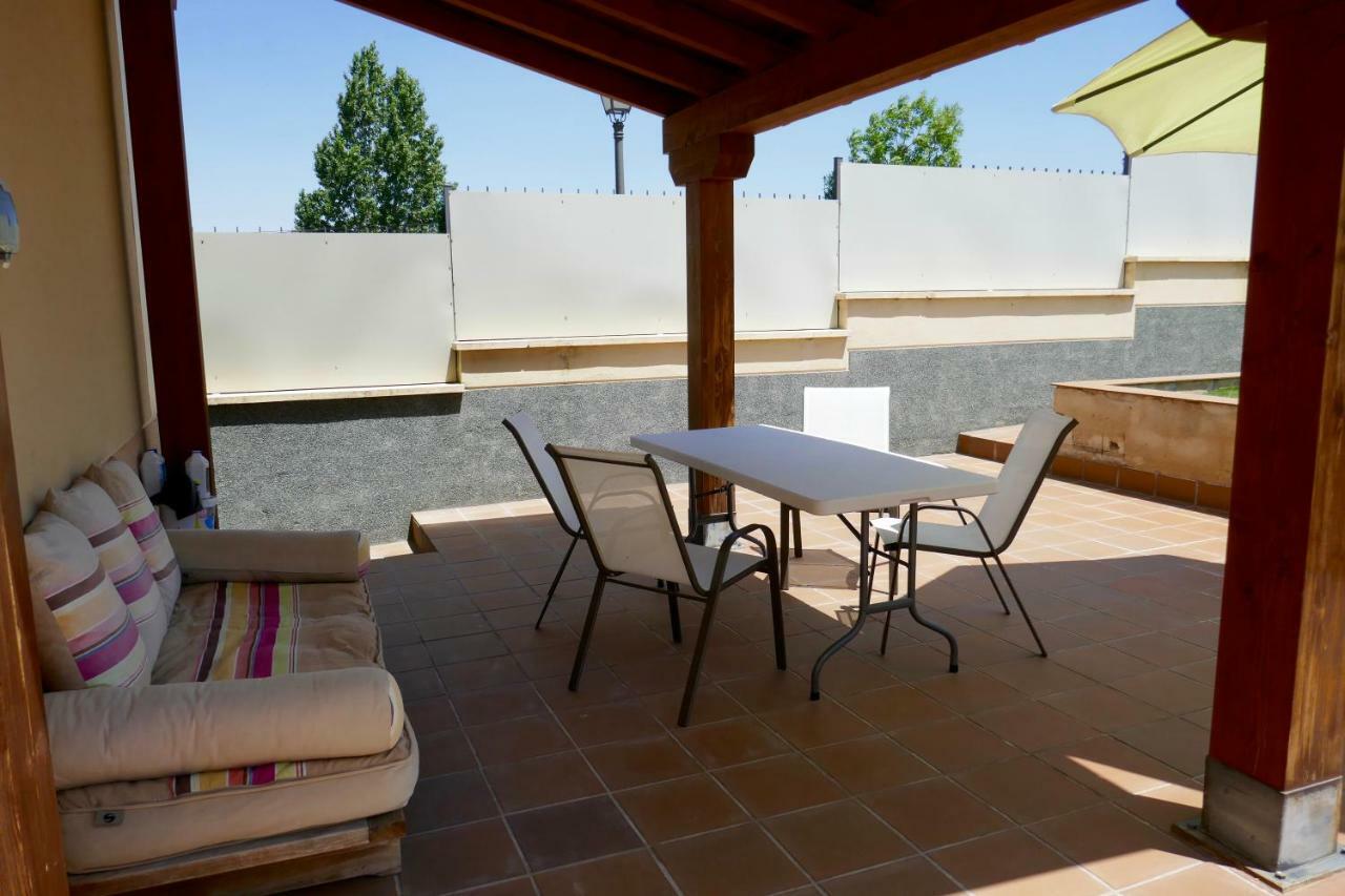 شقة Casa Robledo Palazuelos de Eresma المظهر الخارجي الصورة