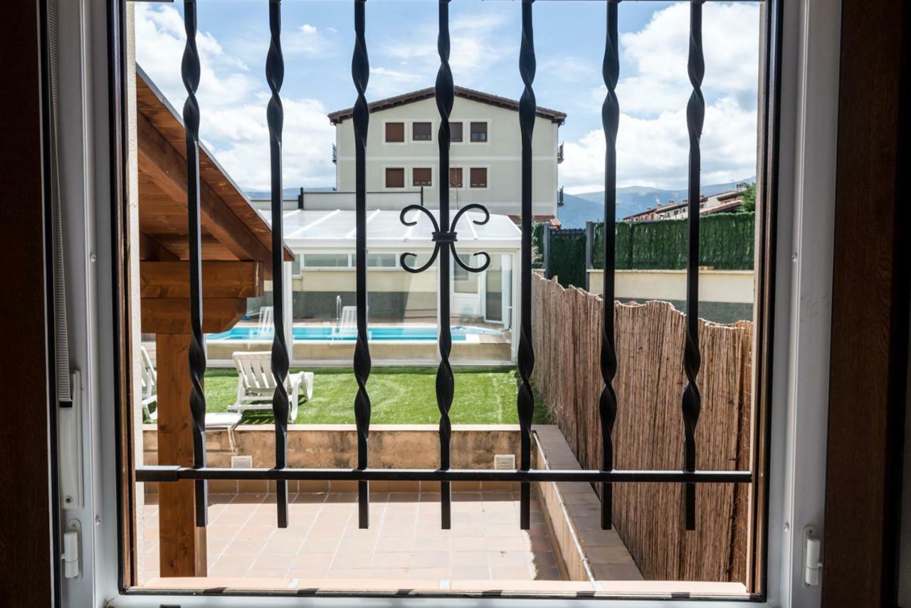 شقة Casa Robledo Palazuelos de Eresma المظهر الخارجي الصورة
